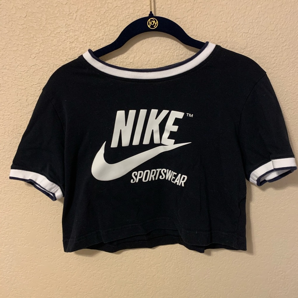 Nike Streetwear/Vintage Crop Top